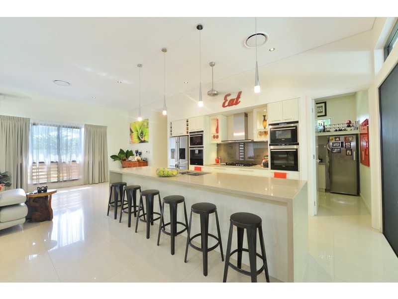 30 Litara Court, Palm Cove QLD 4879