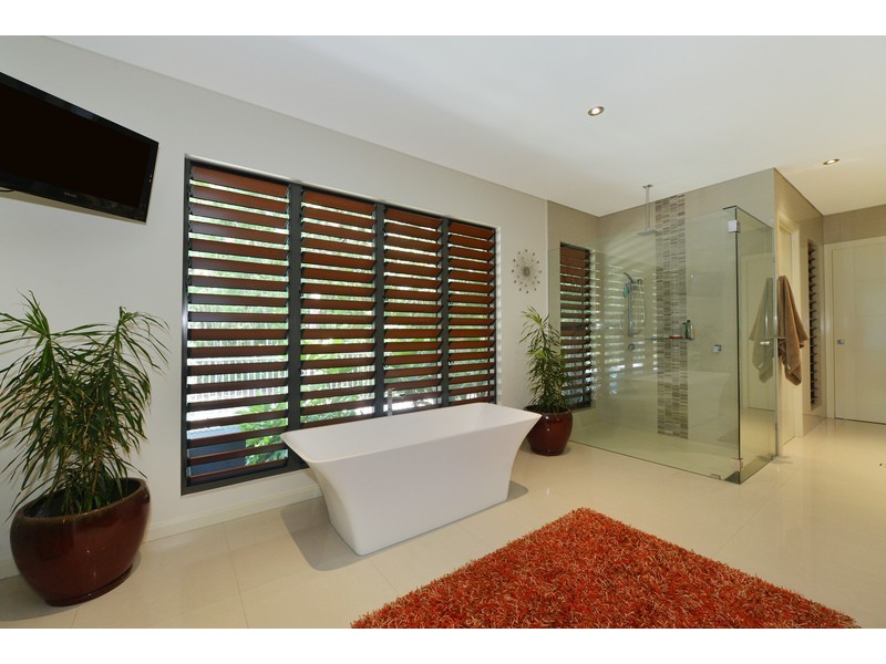 30 Litara Court, Palm Cove QLD 4879