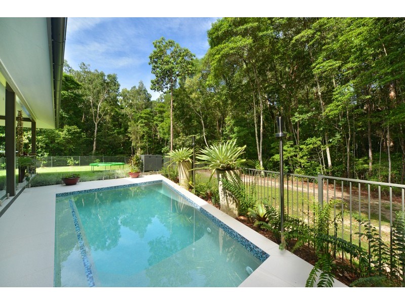 30 Litara Court, Palm Cove QLD 4879