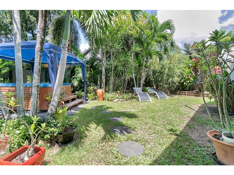 1 Waterlilly Street, Kewarra Beach QLD 4879