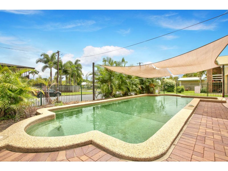 19 Mario Street, Woree QLD 4868