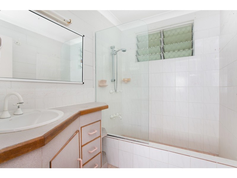 19 Mario Street, Woree QLD 4868