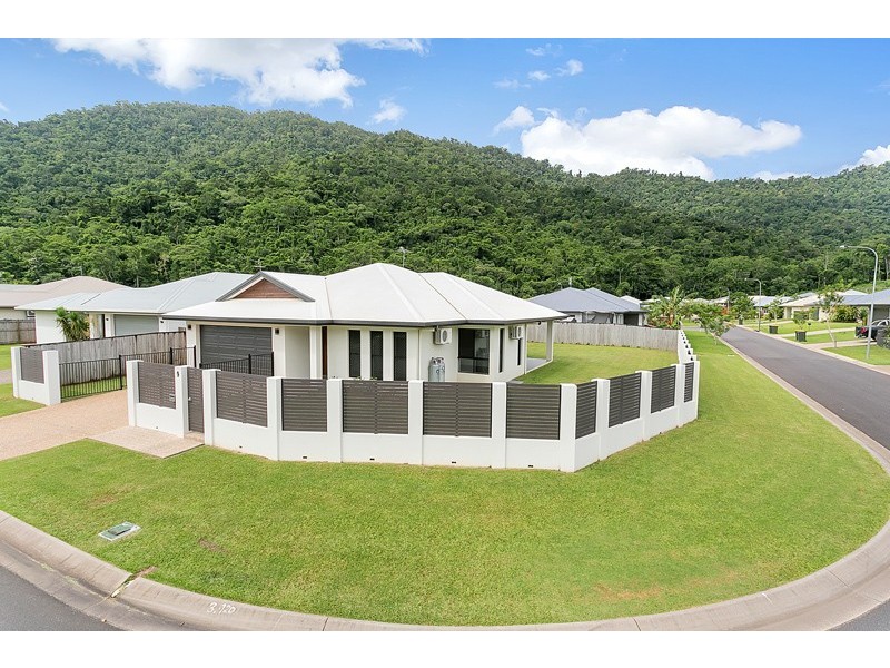 9 Kippin Close, Redlynch QLD 4870