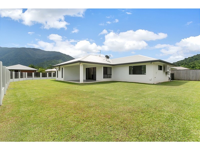 9 Kippin Close, Redlynch QLD 4870