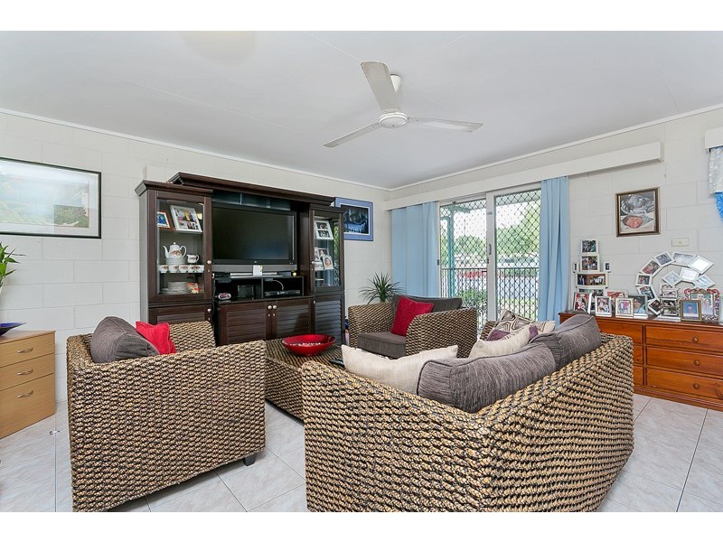 30 Reservoir Road, Manoora QLD 4870