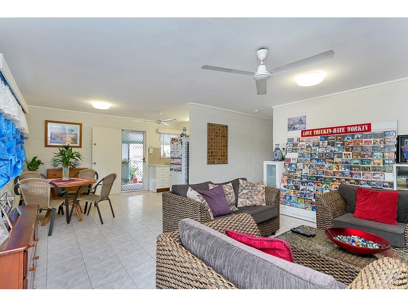 30 Reservoir Road, Manoora QLD 4870