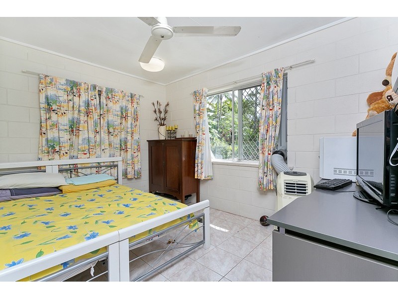 30 Reservoir Road, Manoora QLD 4870