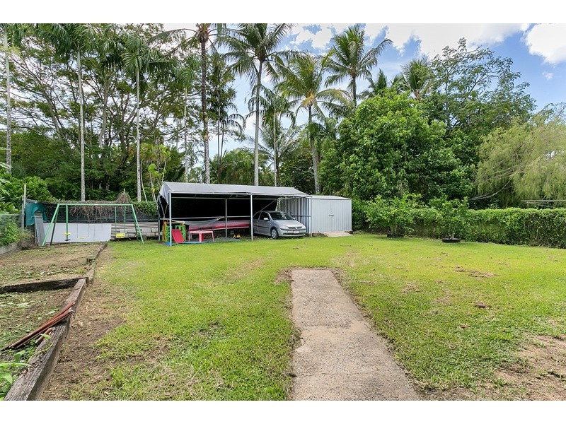 30 Reservoir Road, Manoora QLD 4870