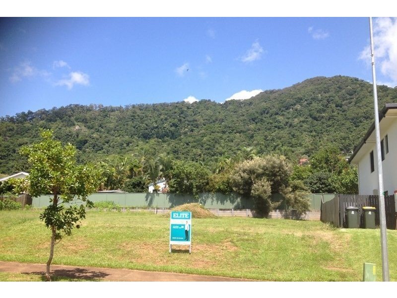 67 City View Crescent, Mooroobool QLD 4870