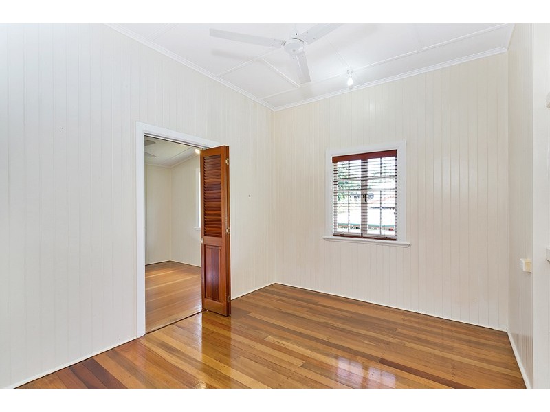 12 Keeble Street, Stratford QLD 4870