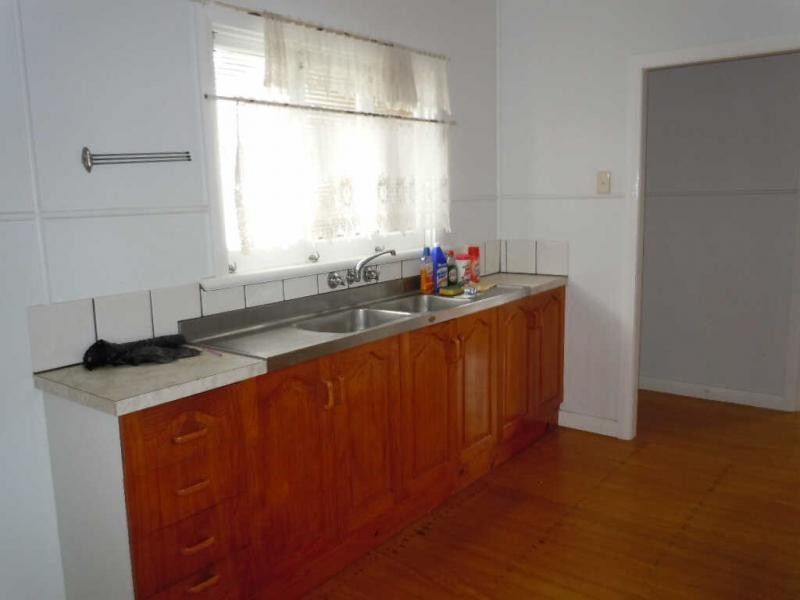 213 Buchan St, Bungalow QLD 4870