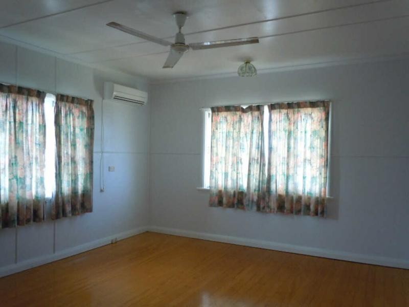 213 Buchan St, Bungalow QLD 4870