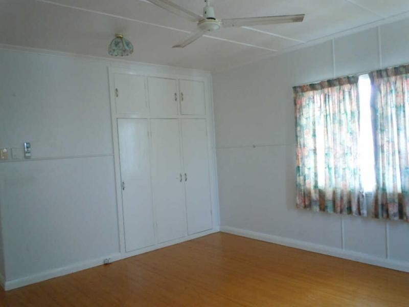 213 Buchan St, Bungalow QLD 4870