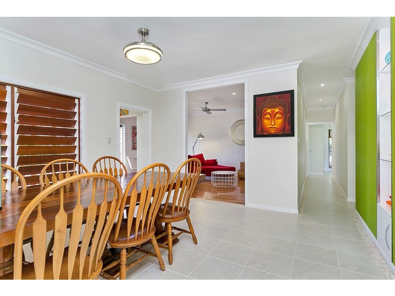 5 Scarborough Close, Kewarra Beach QLD 4879