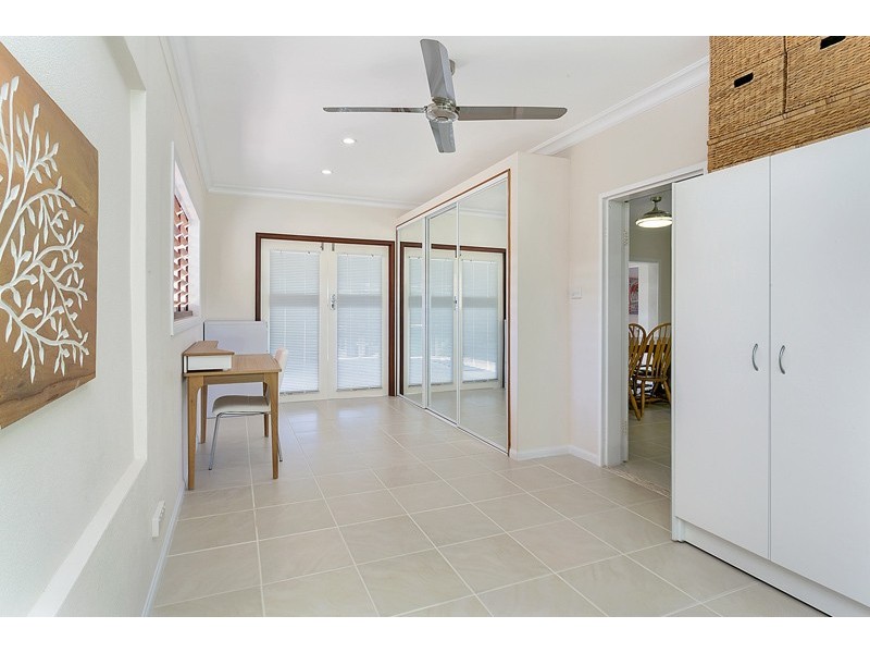 5 Scarborough Close, Kewarra Beach QLD 4879