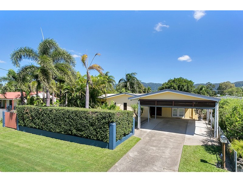 5 Scarborough Close, Kewarra Beach QLD 4879