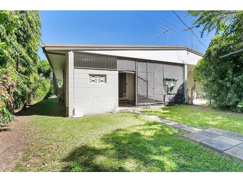 16 Kauri Street, Manoora QLD 4870