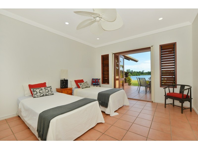 105  St Crispins Avenue, Port Douglas QLD 4877