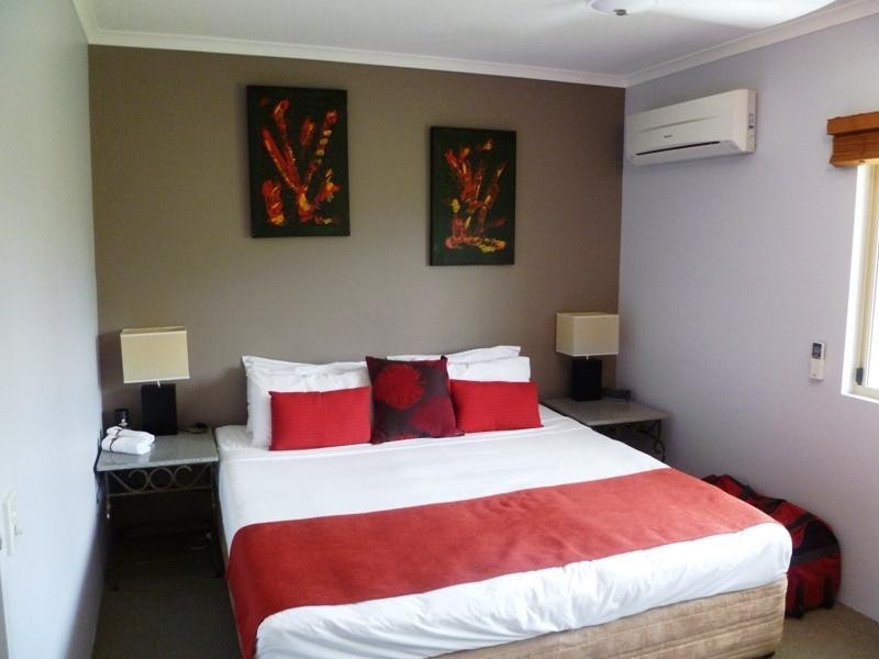 10/129 Oleander Street, Holloways Beach QLD 4878