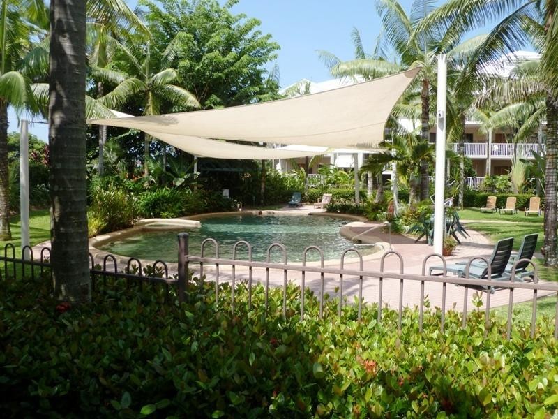 10/129 Oleander Street, Holloways Beach QLD 4878