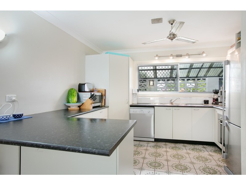 2/134  Jensen Street, Edge Hill QLD 4870