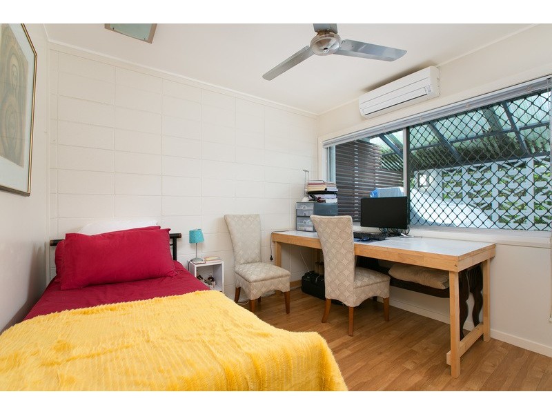 2/134  Jensen Street, Edge Hill QLD 4870