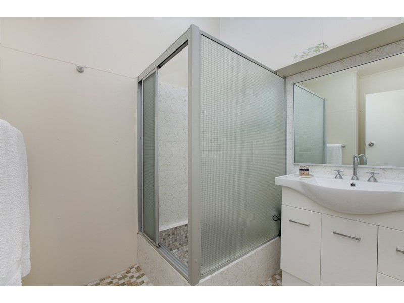 2/134  Jensen Street, Edge Hill QLD 4870