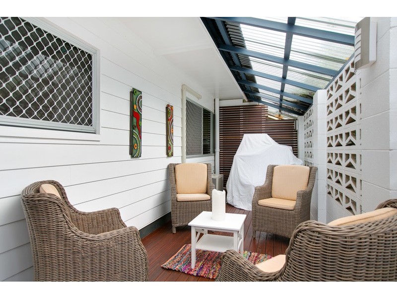 2/134  Jensen Street, Edge Hill QLD 4870