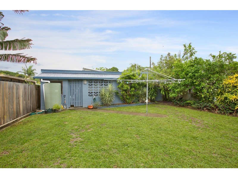 2/134  Jensen Street, Edge Hill QLD 4870