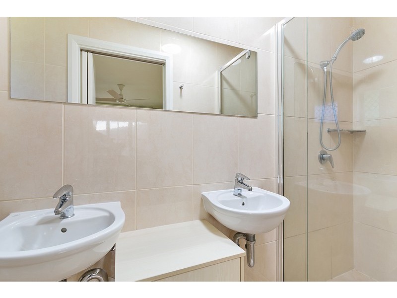 11 Creedy Street, Westcourt QLD 4870