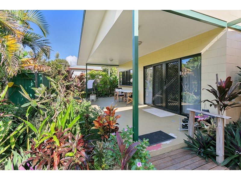 11 Creedy Street, Westcourt QLD 4870