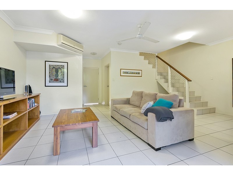 4/12-14 Old Smithfield Road, Freshwater QLD 4870