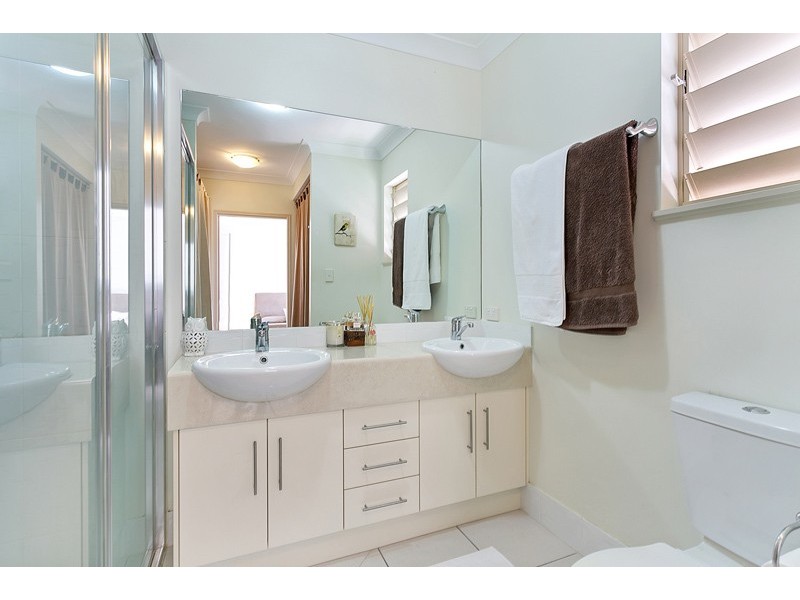 4/12-14 Old Smithfield Road, Freshwater QLD 4870