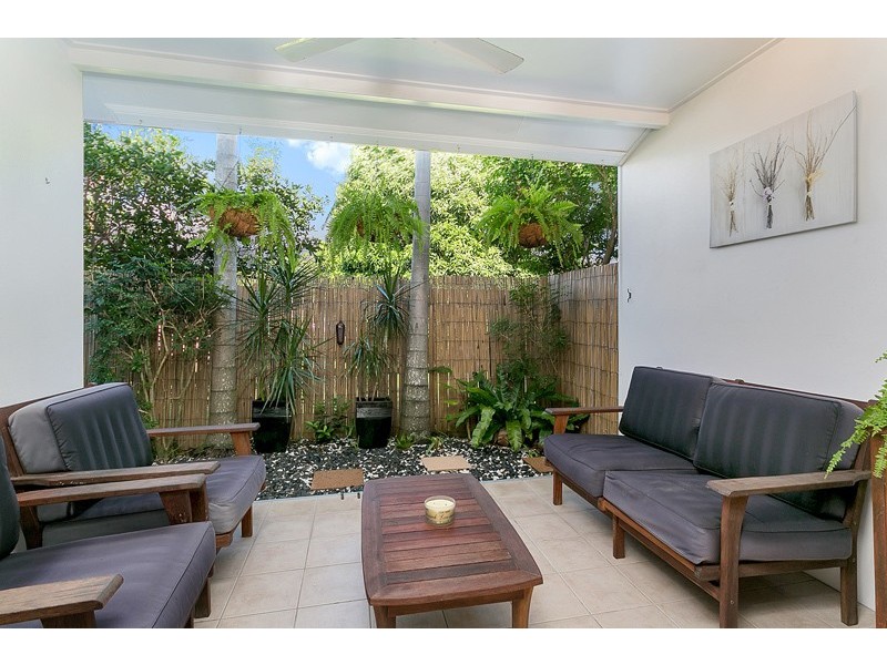 4/12-14 Old Smithfield Road, Freshwater QLD 4870