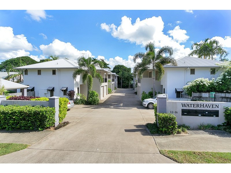 4/12-14 Old Smithfield Road, Freshwater QLD 4870