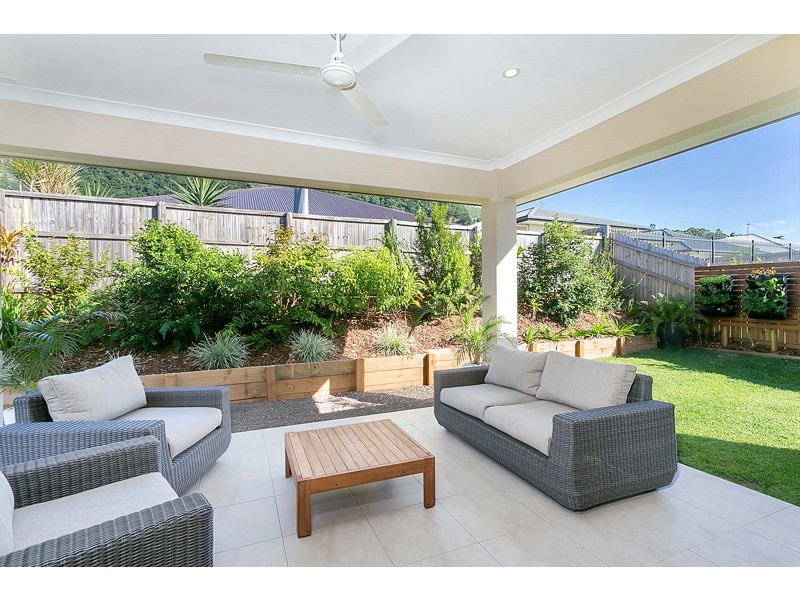 22 City View Crescent, Mooroobool QLD 4870