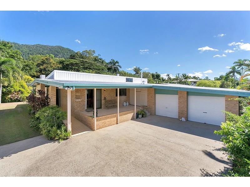 43 Carnation Drive, Mooroobool QLD 4870