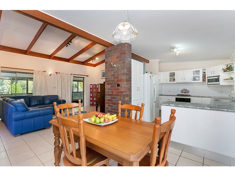 43 Carnation Drive, Mooroobool QLD 4870