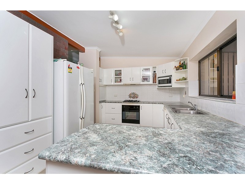 43 Carnation Drive, Mooroobool QLD 4870