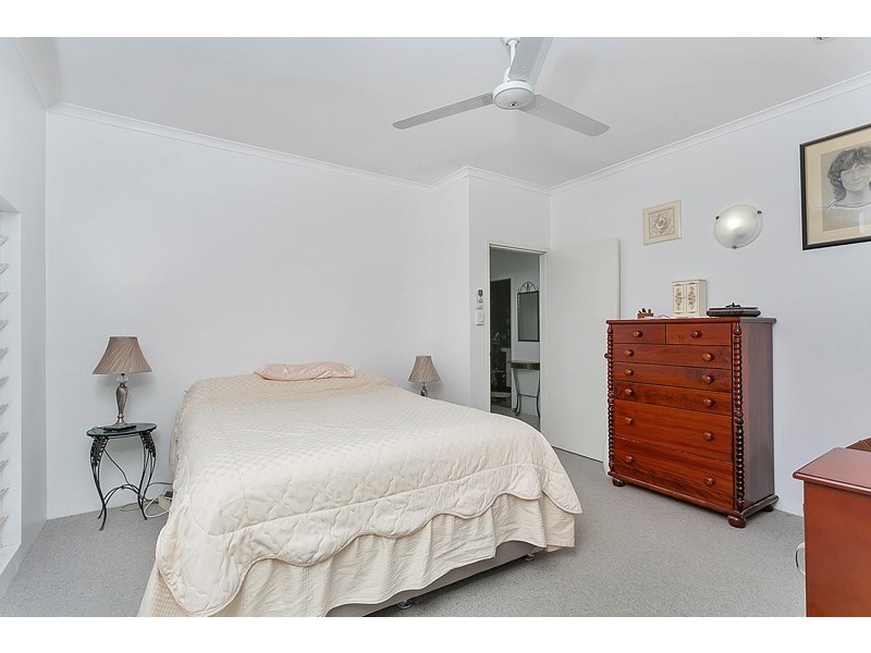 43 Carnation Drive, Mooroobool QLD 4870