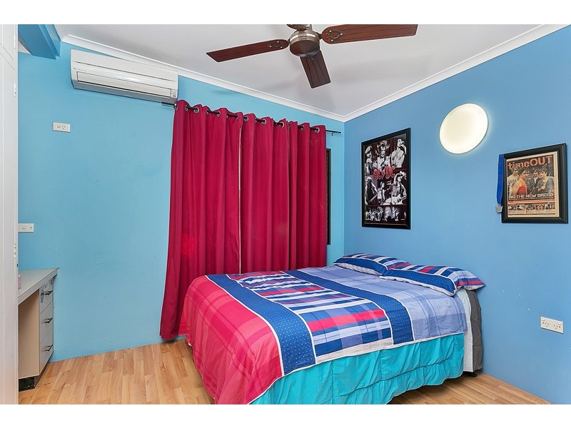 43 Carnation Drive, Mooroobool QLD 4870