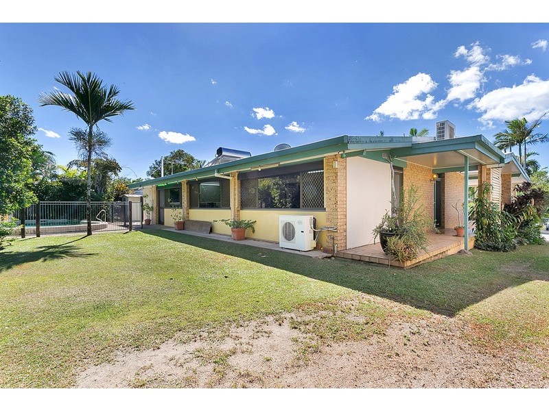 43 Carnation Drive, Mooroobool QLD 4870