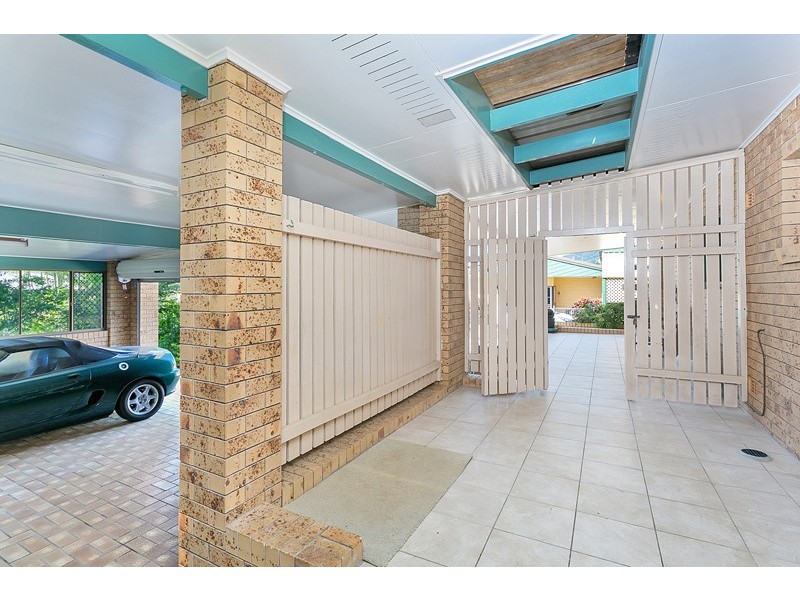 43 Carnation Drive, Mooroobool QLD 4870