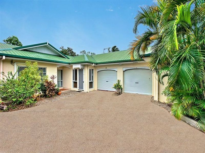 3/4 Ingham Court, Mooroobool QLD 4870