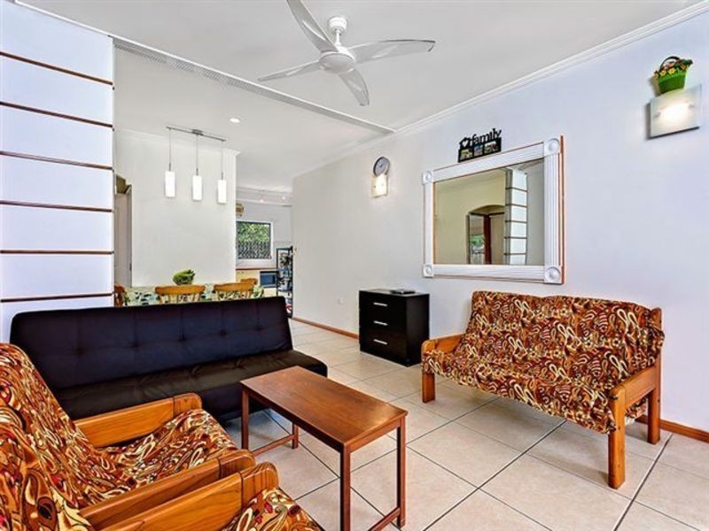 3/4 Ingham Court, Mooroobool QLD 4870