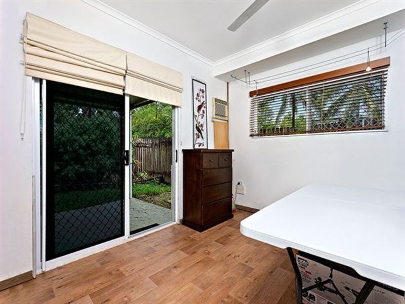 3/4 Ingham Court, Mooroobool QLD 4870