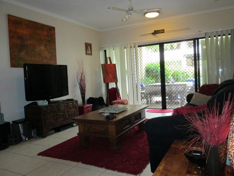 11/12 Oyster Court, Trinity Beach QLD 4879