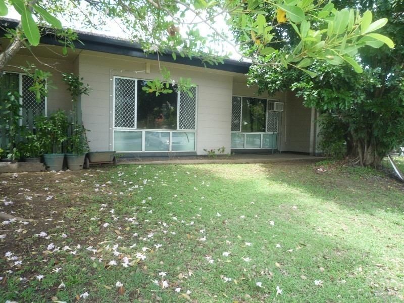 2/18 Digger Street, Cairns North QLD 4870
