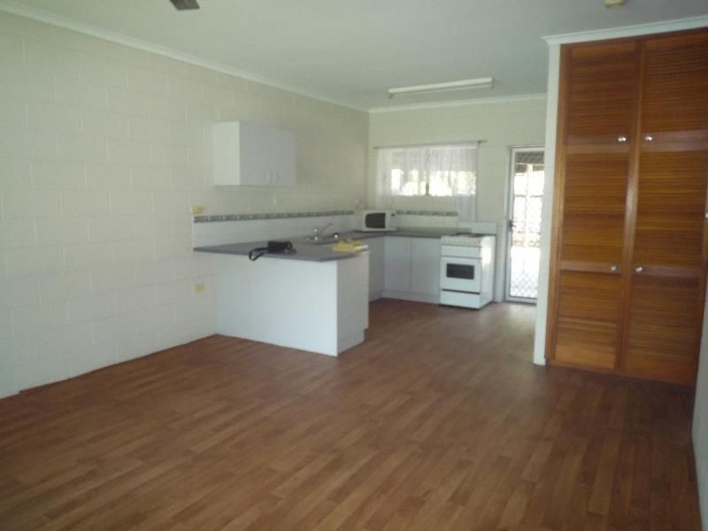 2/18 Digger Street, Cairns North QLD 4870