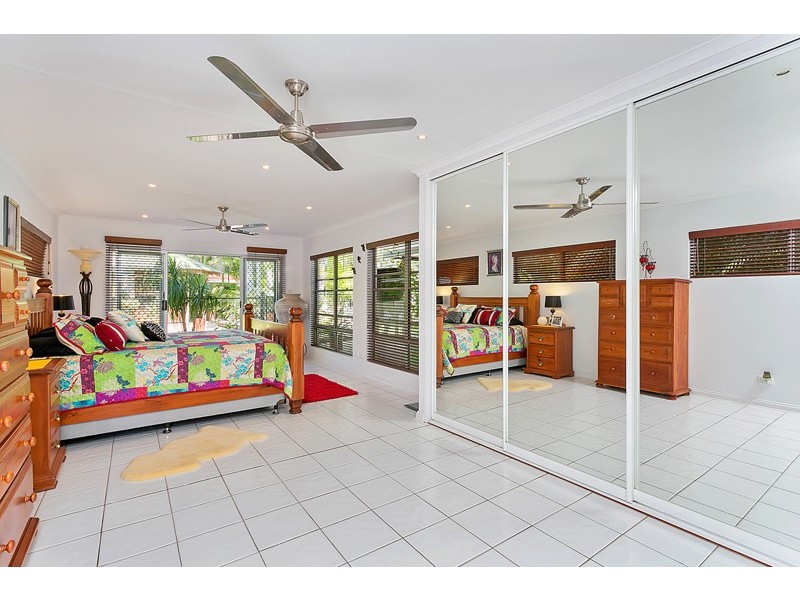 23 Rigg Street, Woree QLD 4868